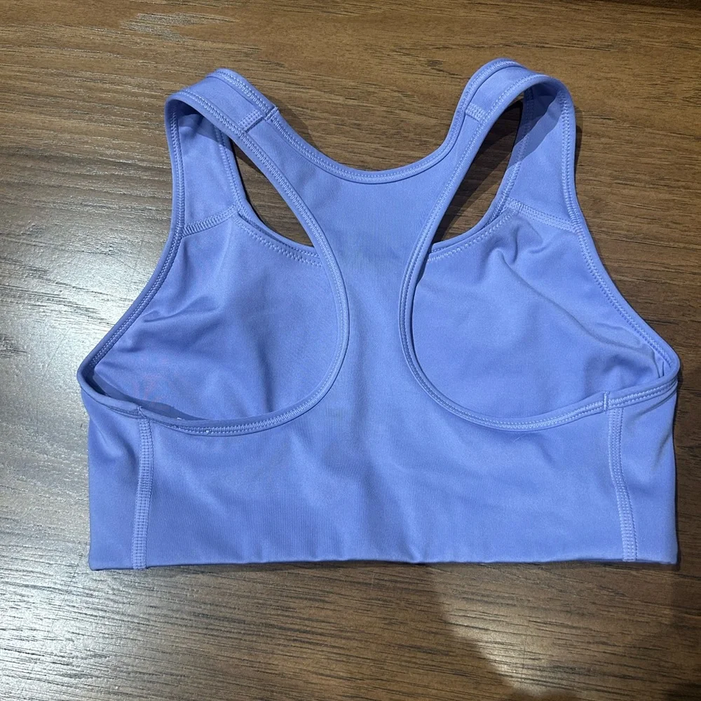 Nike Swoosh Sports Bra - Picture 4 of 7